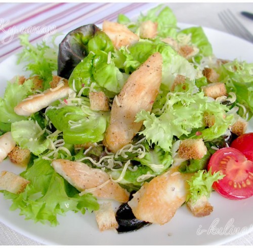 Какой салат идёт в Цезарь почему