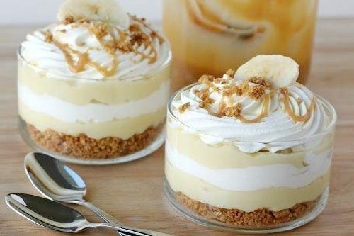 Бананово-карамельный десерт с кремом